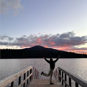 Meet your Posher, Kayla